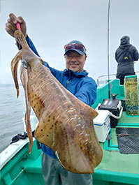 デカイカ　3,840グラム